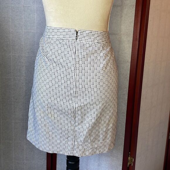 GAP Black and White Designed Pencil Skirt with Pockets (Size: 6) - Picture 6 of 13